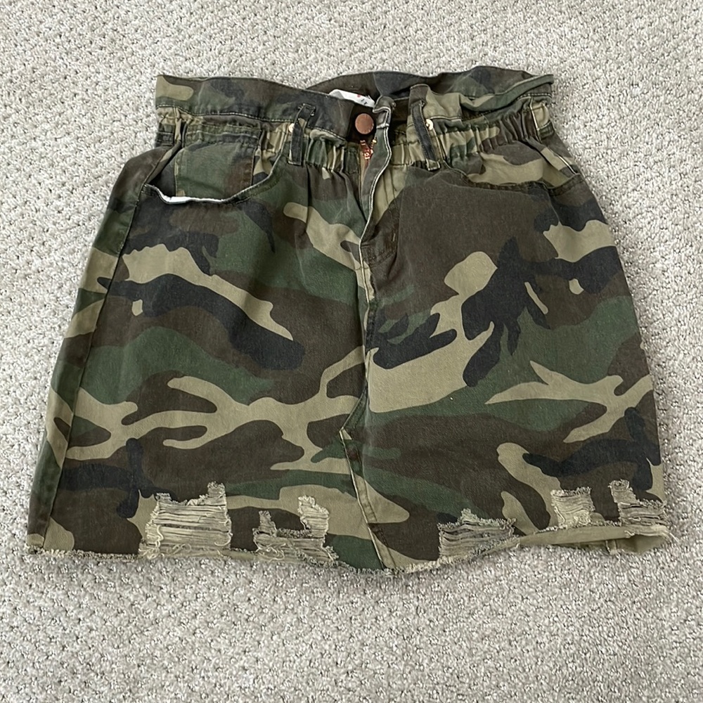 CAMO SKIRT FROM TOAST JEANS